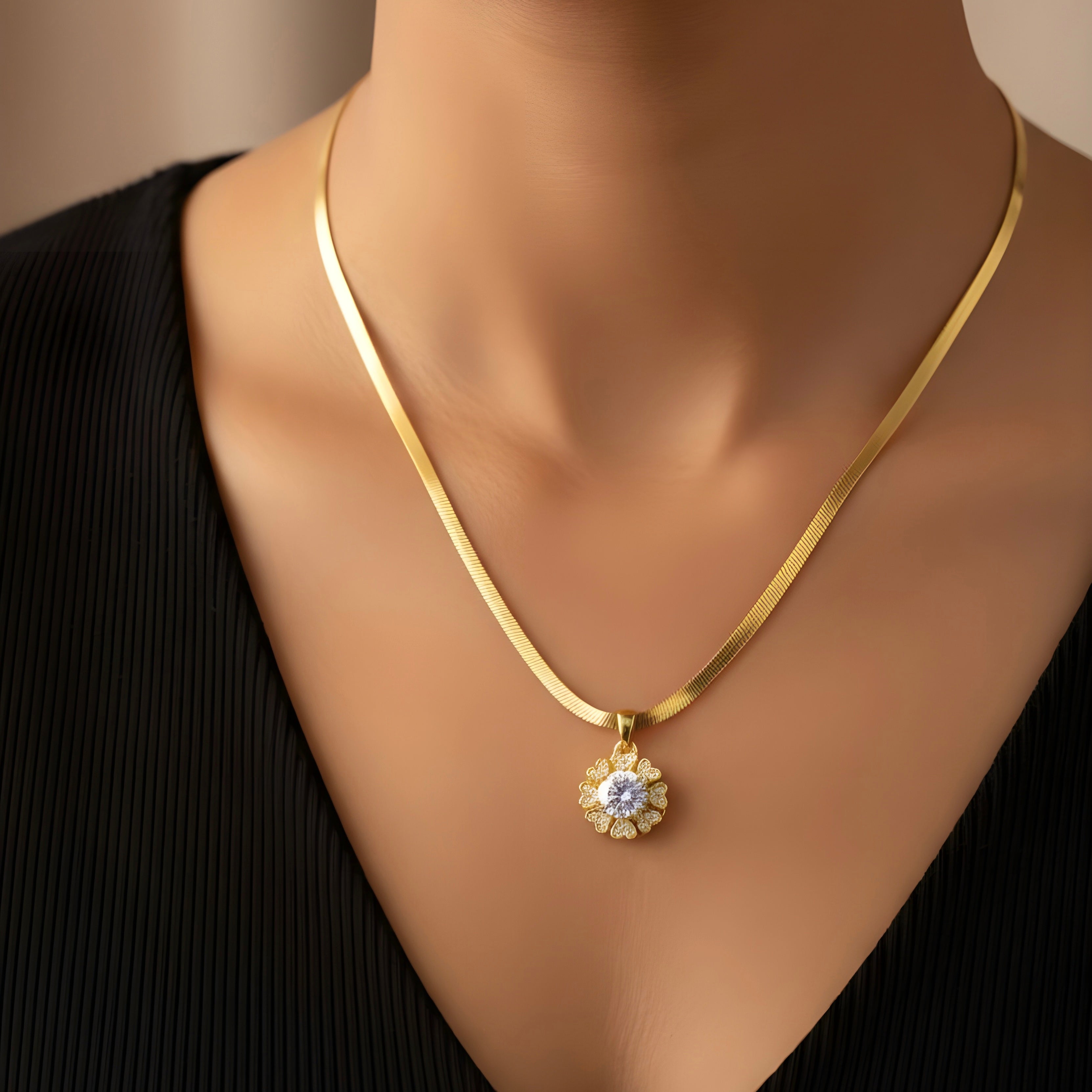 Glory Halo – Zircon Wreath Necklace
