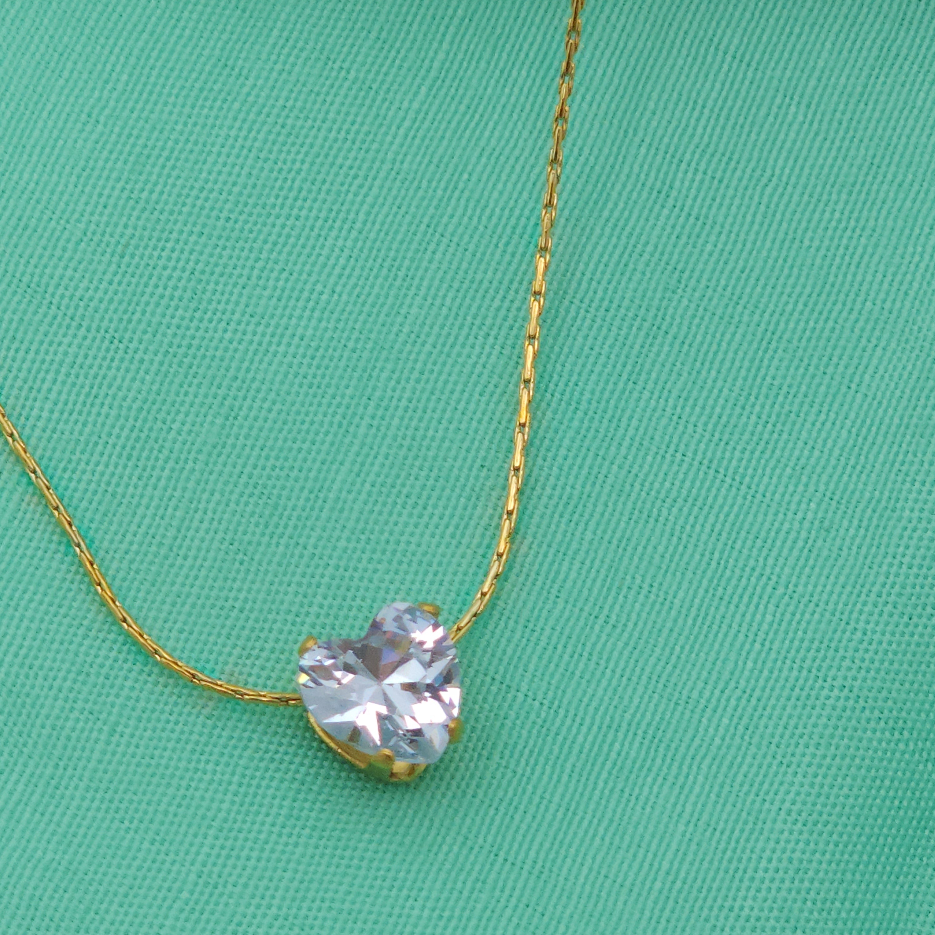 Blue Blink – Floating Heart Solitaire