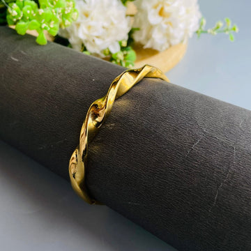 Golden Wave Twist Bracelet