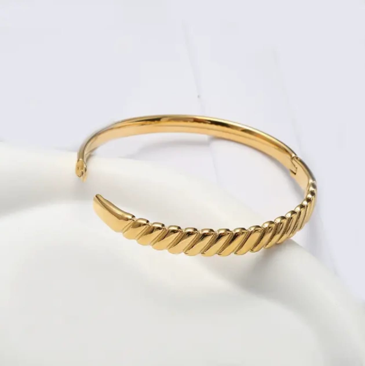 Golden Ridge Bracelet