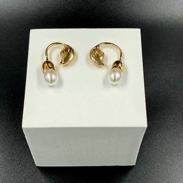 Lilydrop Pearl Studs