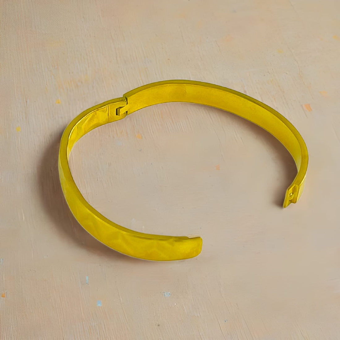 Sculpted Shine Cuff