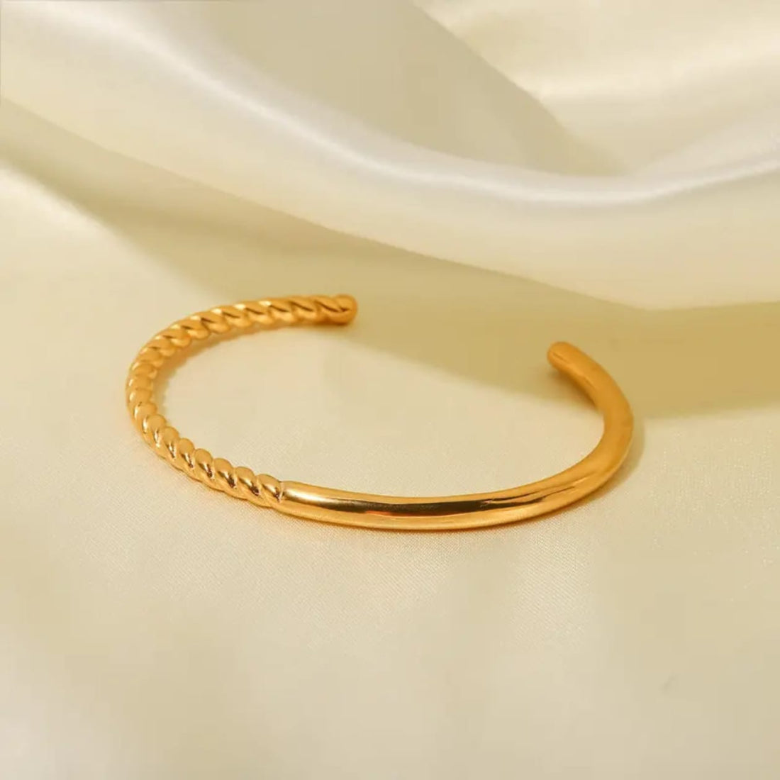 Twist & Shine Open Bangle