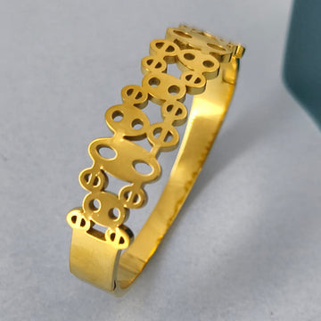 The Petal Prism – Floral Cutout Bangle