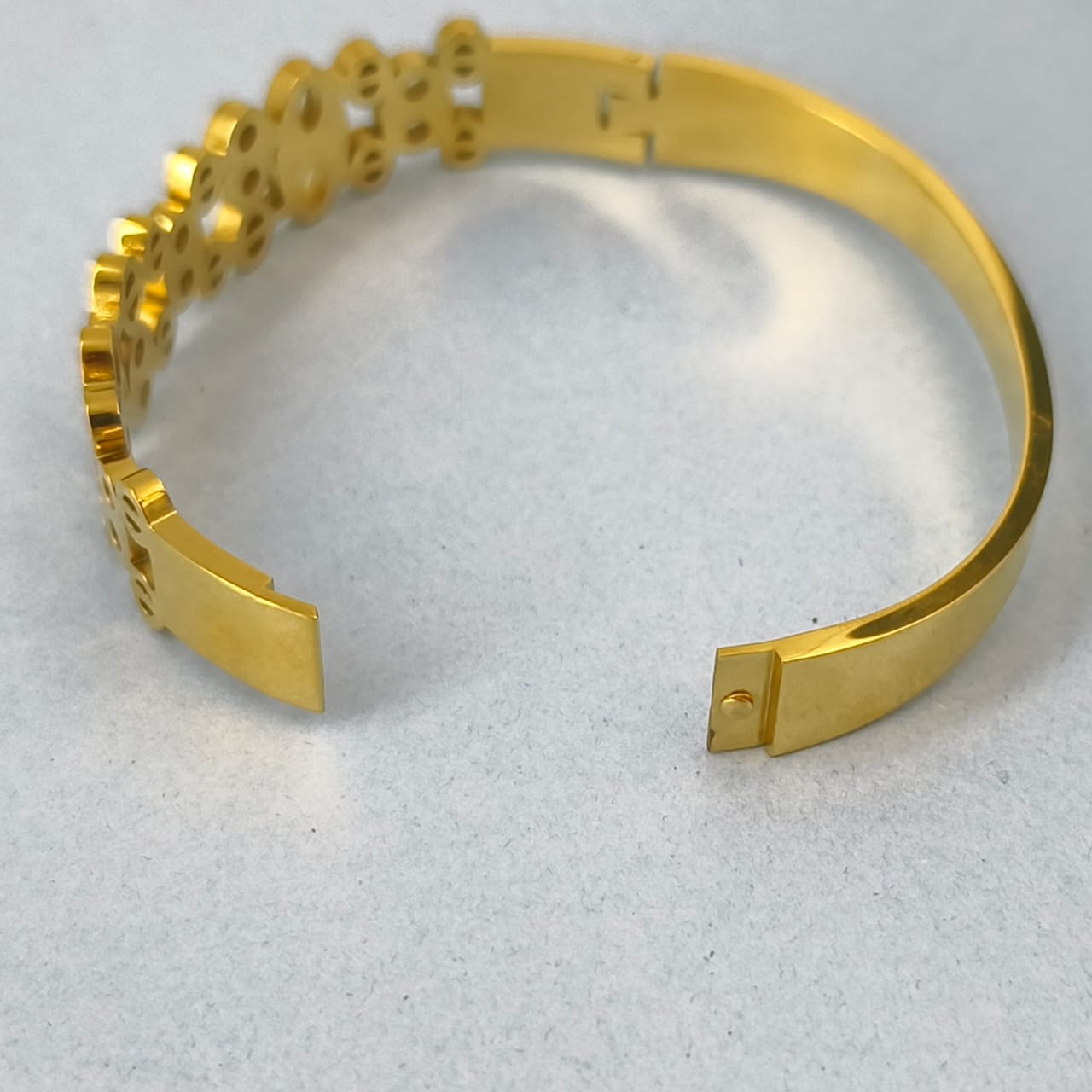The Petal Prism – Floral Cutout Bangle