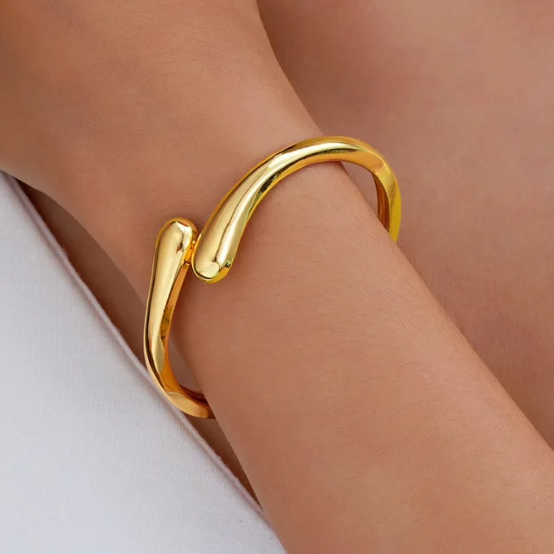 Twist Lock Bangle